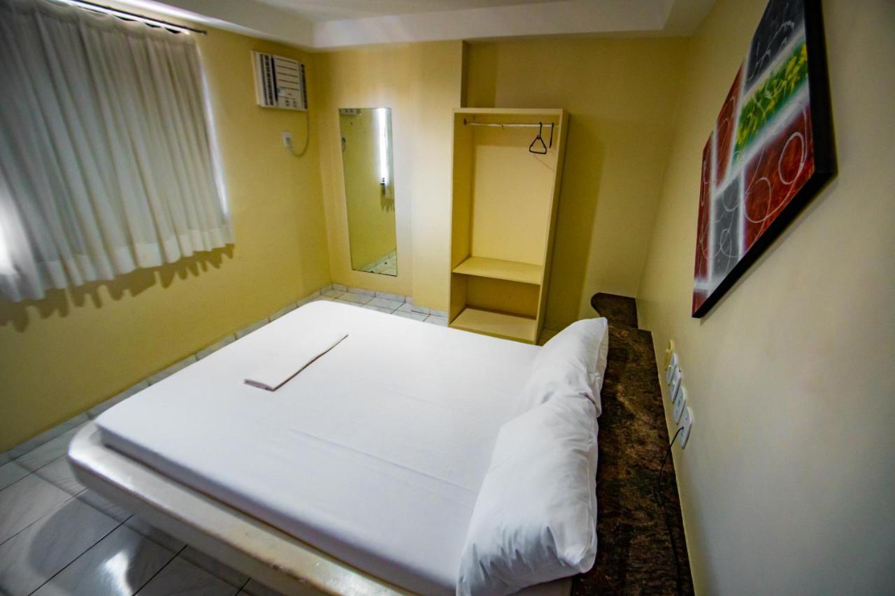 Hotel Piramide Pituba - Av Paulo VI Salvador Eksteriør billede